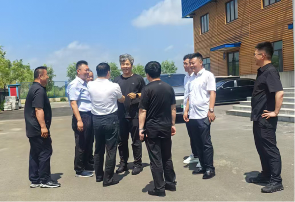 松北区委书记、区长肖彬带队赴利如金农业集团远海分公司检查工作
